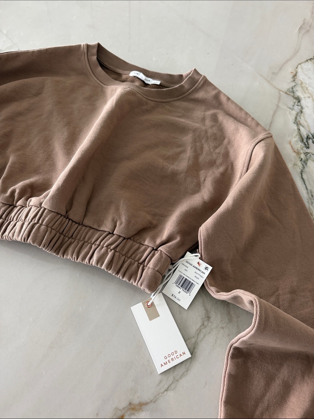 Good American Cropped Elastic-Hem Sweatshirt in Mauve Brown